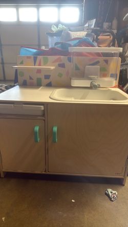 Lovevery play kitchen
