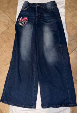 Women's Floral Embroidered Wide-Leg Denim Jeans Size Medium
