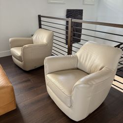Natuzzi Swivel Chairs 