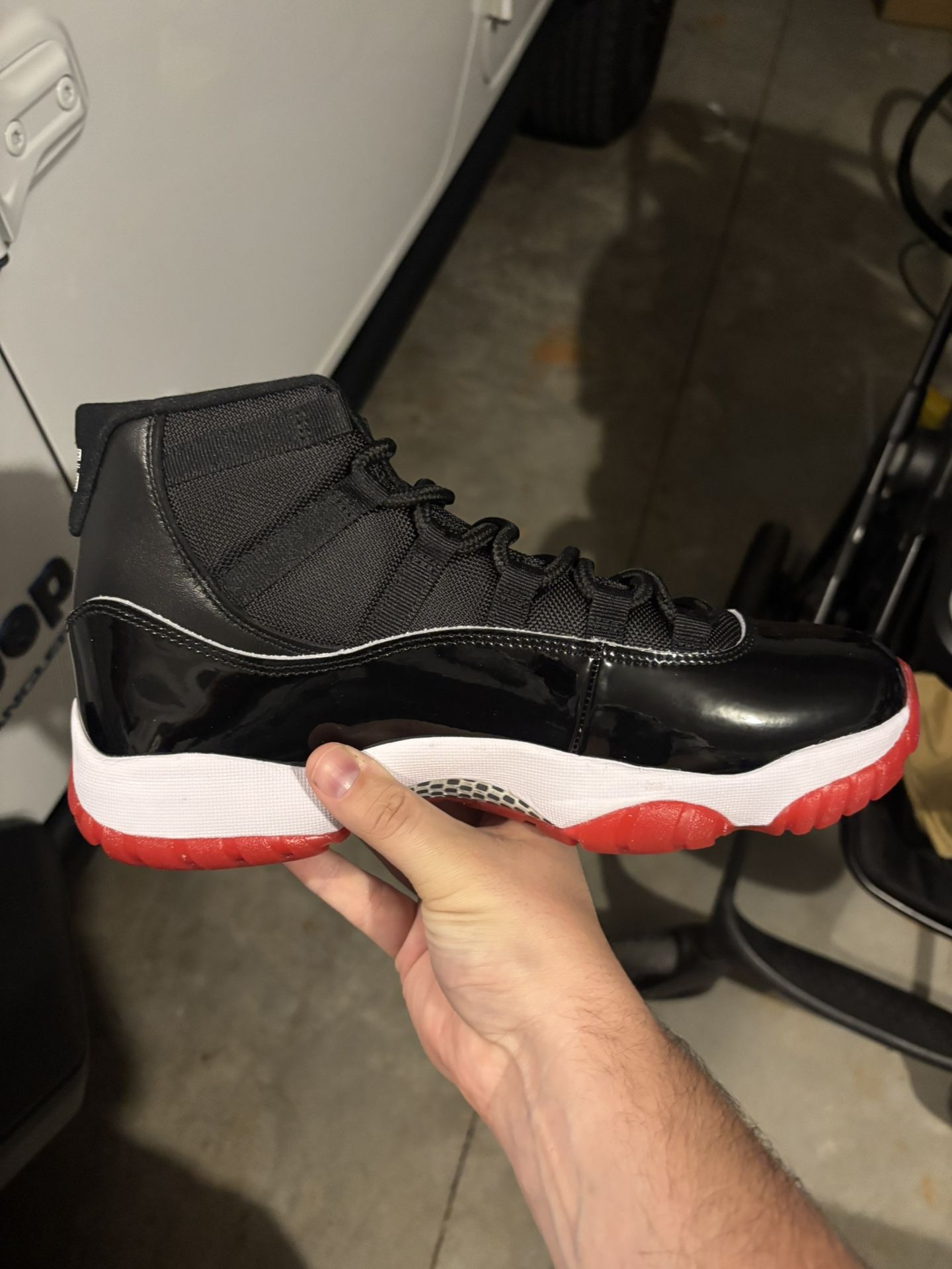 Jordan 11 Bred Men Size 12