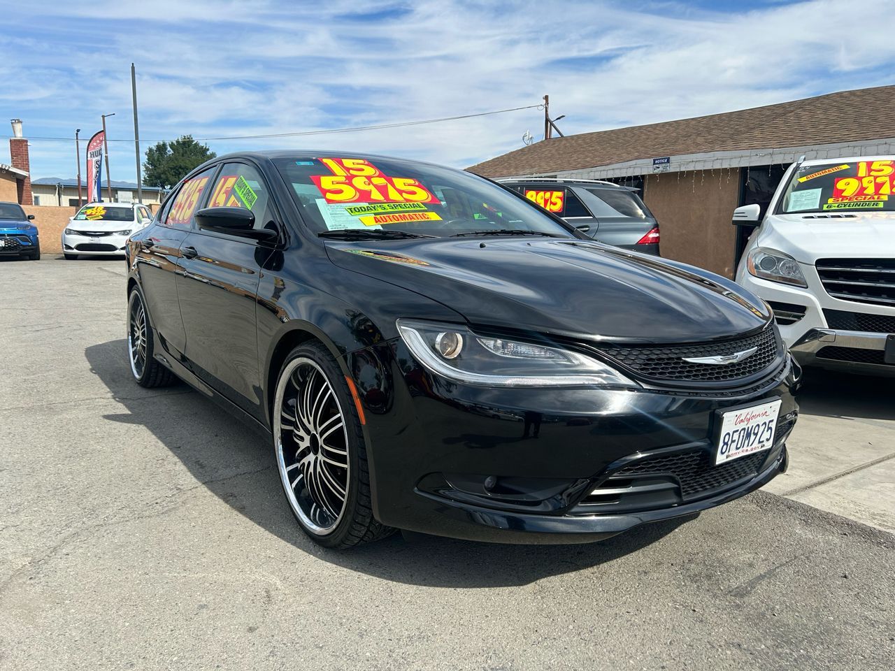2015 Chrysler 200 for Sale in Bloomington, CA - OfferUp