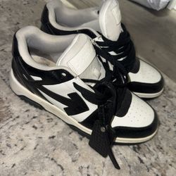 Off-White Out of Office