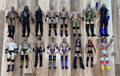 WWE ACTION FIGURE LOT