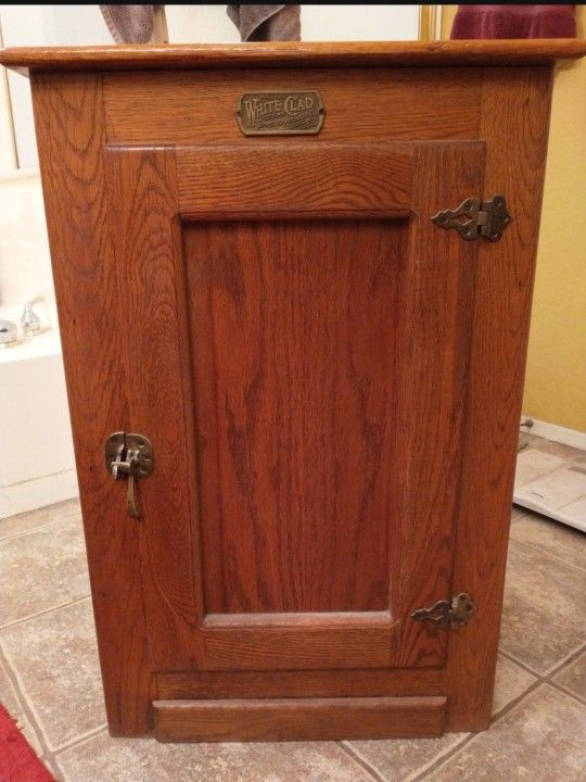 Vintage Antique White Clad Hamper