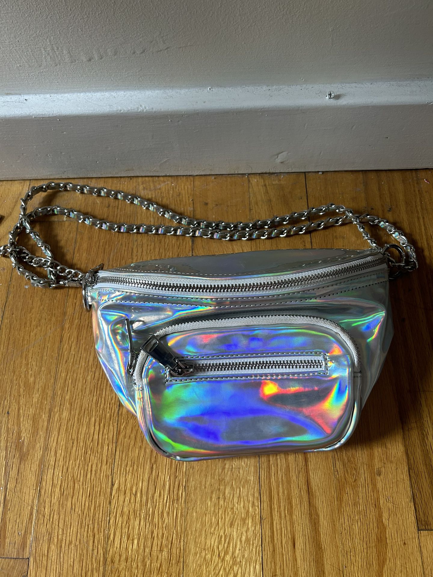 Steve Madden Holographic Waist Bag for Sale in Queens, NY - OfferUp