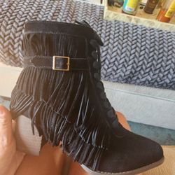 Black Boots
