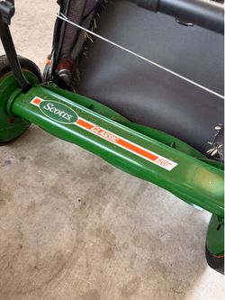 Scott’s push lawn mower