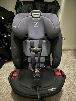 Used Maxi Cosi Magellen XP Car Seat