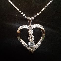 New In Box Infinity Pendant Necklace Gold Plated Silver With Zircon