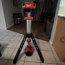 Milwaukee tower light