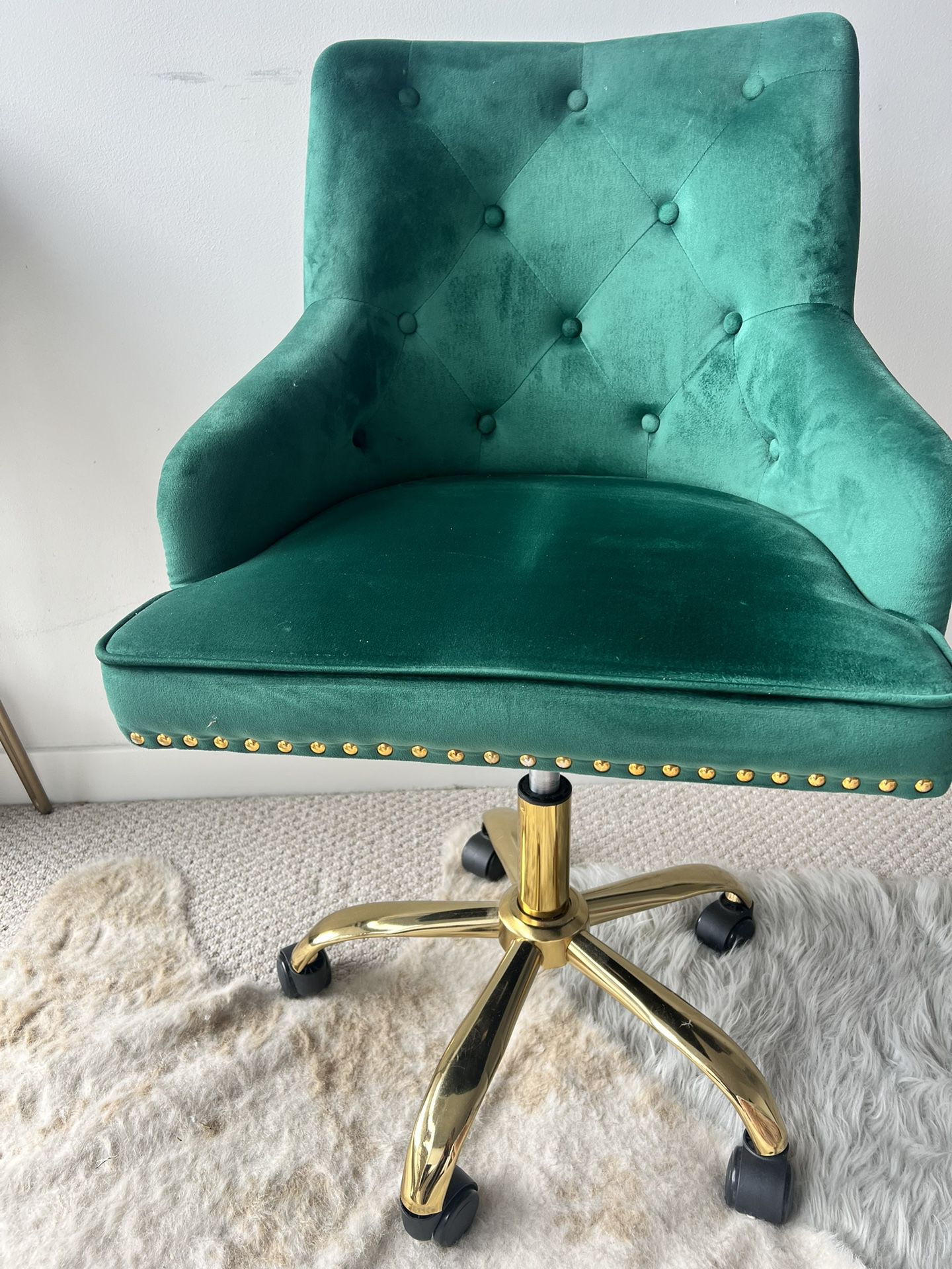 Gorgeous Emerald Tufted swivel chair 