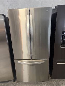 33” LG  REFRIGERATOR FRIDGE HELADERA GOOD CONDITION WORKING PROPERLY WARRANTY 4 MONTHS DELIVERY SERVICES