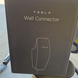 Tesla Wall Connector 