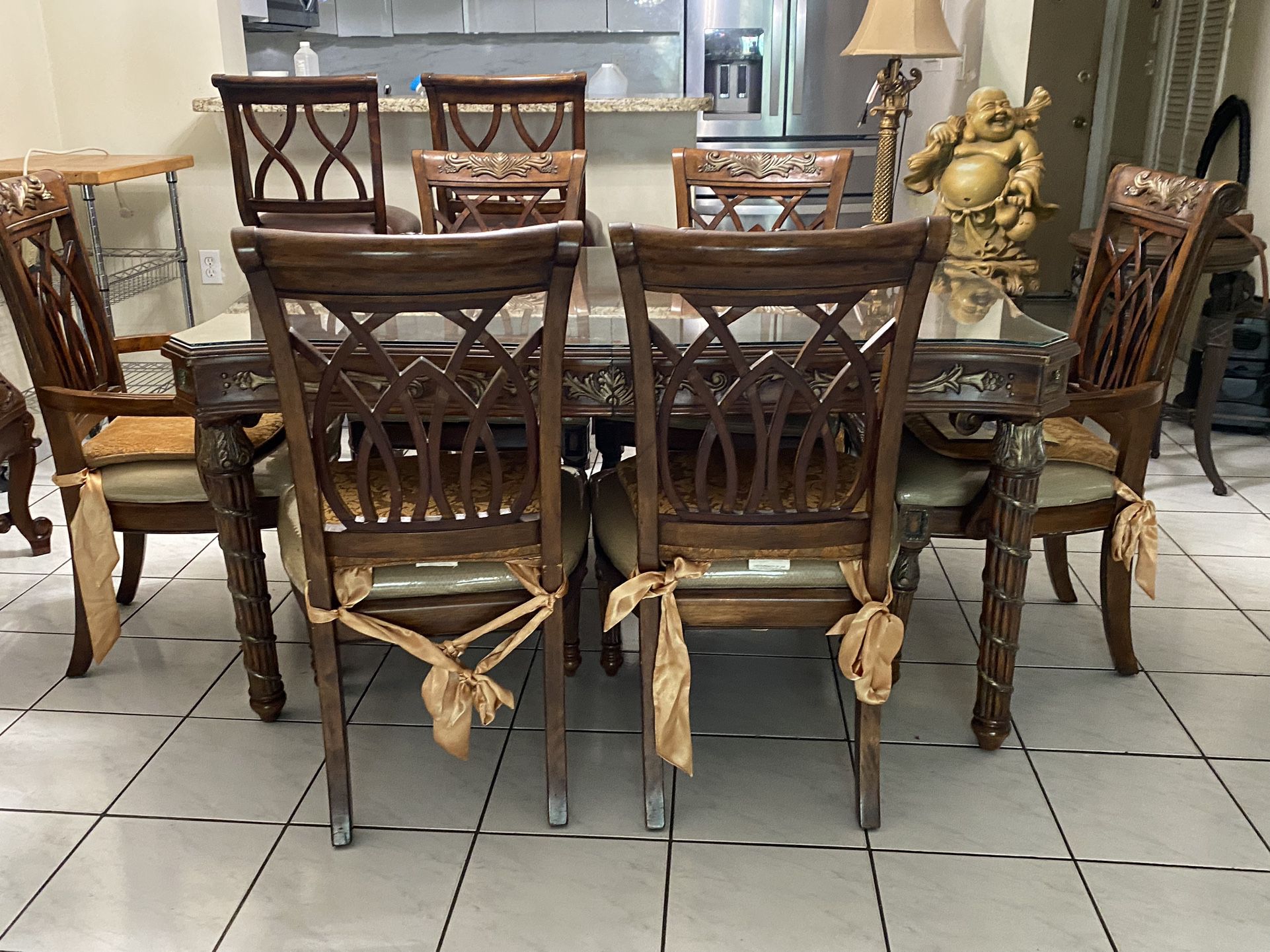 Great Dinnig Table W 6 Chairs Solid Wood W Glass Top 