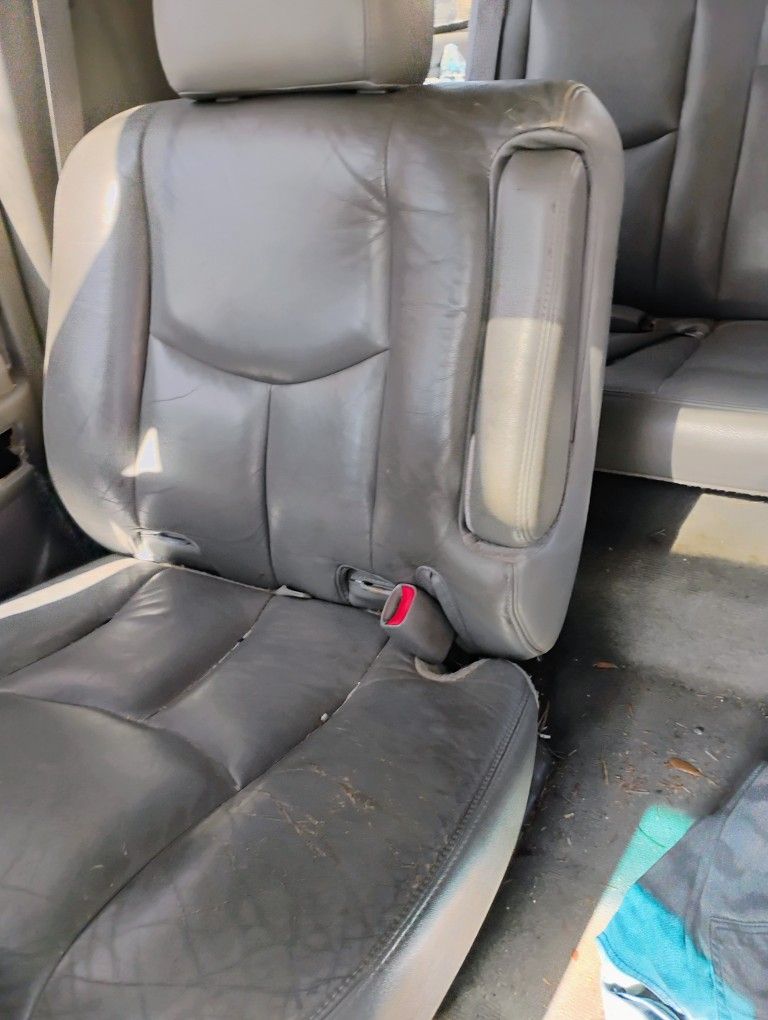 2004 Chevrolet Suburban