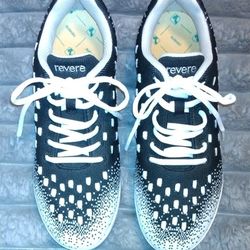 Pre-Owned Women's 11 Blk Snow Haiti Sneakers 