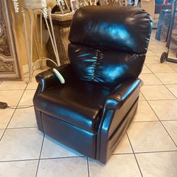 Pride  LC-250 power leather lift chair recliner