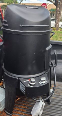 Charbroil Big Easy 3in 1 Smoker/Roaster/  Grill