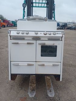 O'Keefe &Merritt Gas Cook Stove