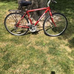 28” Trek Hybrid Bike