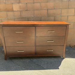 Wooden 6-drawer Dresser