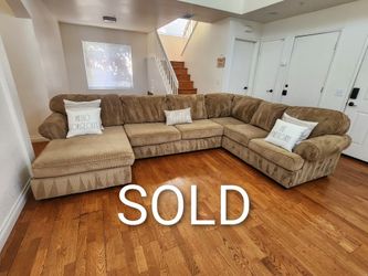 Comfy Ashley Corduroy Sectional – Ready for Pickup!
