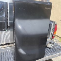 Black mini Refrigerator 
