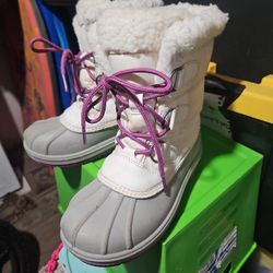 Snow Boots Size 13 
