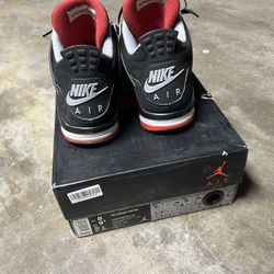 Air Jordan 4 Retro 