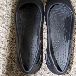 Crocs Flat  Shoes For Women 