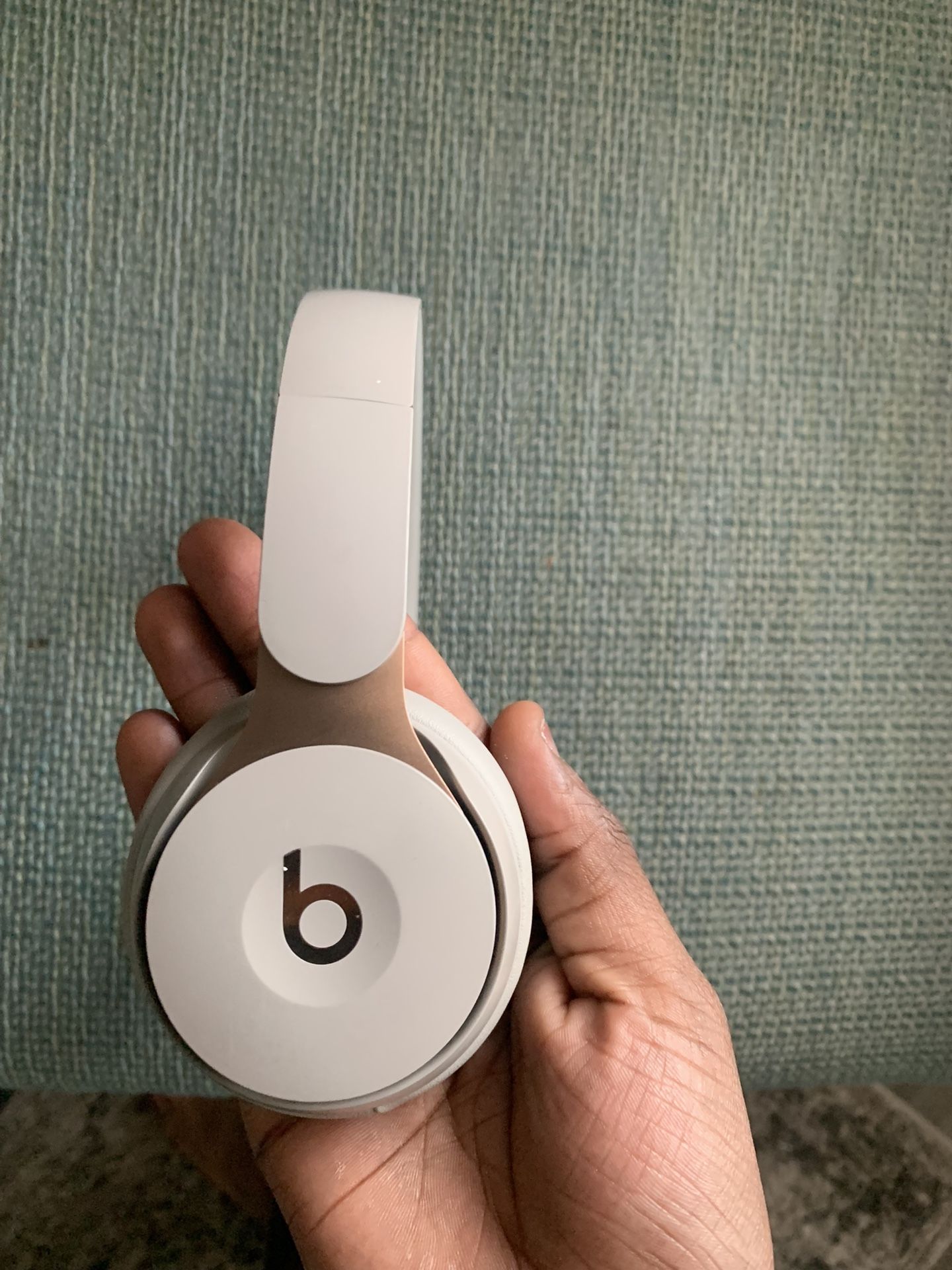 Beats Wireless Pros