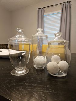 Plastic decorative canisters