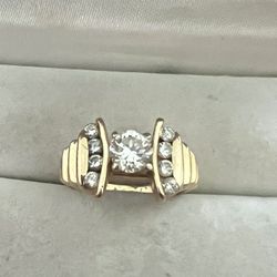 Ladies 14K Solid Gold Diamond Ring Sz3 