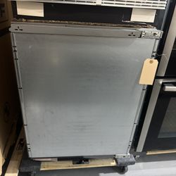 24" Outdoor Undercounter Refrigerator – Panel Ready (Right Hinge)