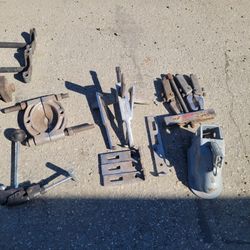  Selling The Last Of My Mom's Heavy Duty Mechanic tools She Doesn't Need Them Anymore Best Offer Takes All. Price Is OBO!.