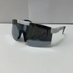 Put Viper Sunglasses, White And Black/grey
