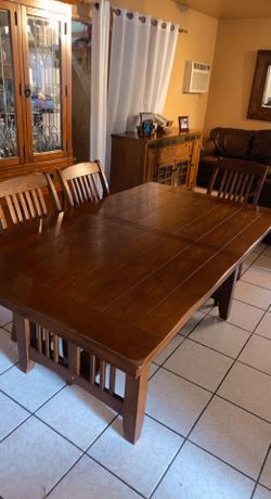 Rustic Dinner Table