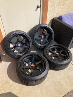 Aodhan AH08 (5x114.3) 18 inch wheels with tires