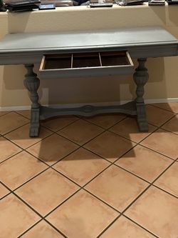 Table Console