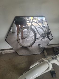 Decorative mirror