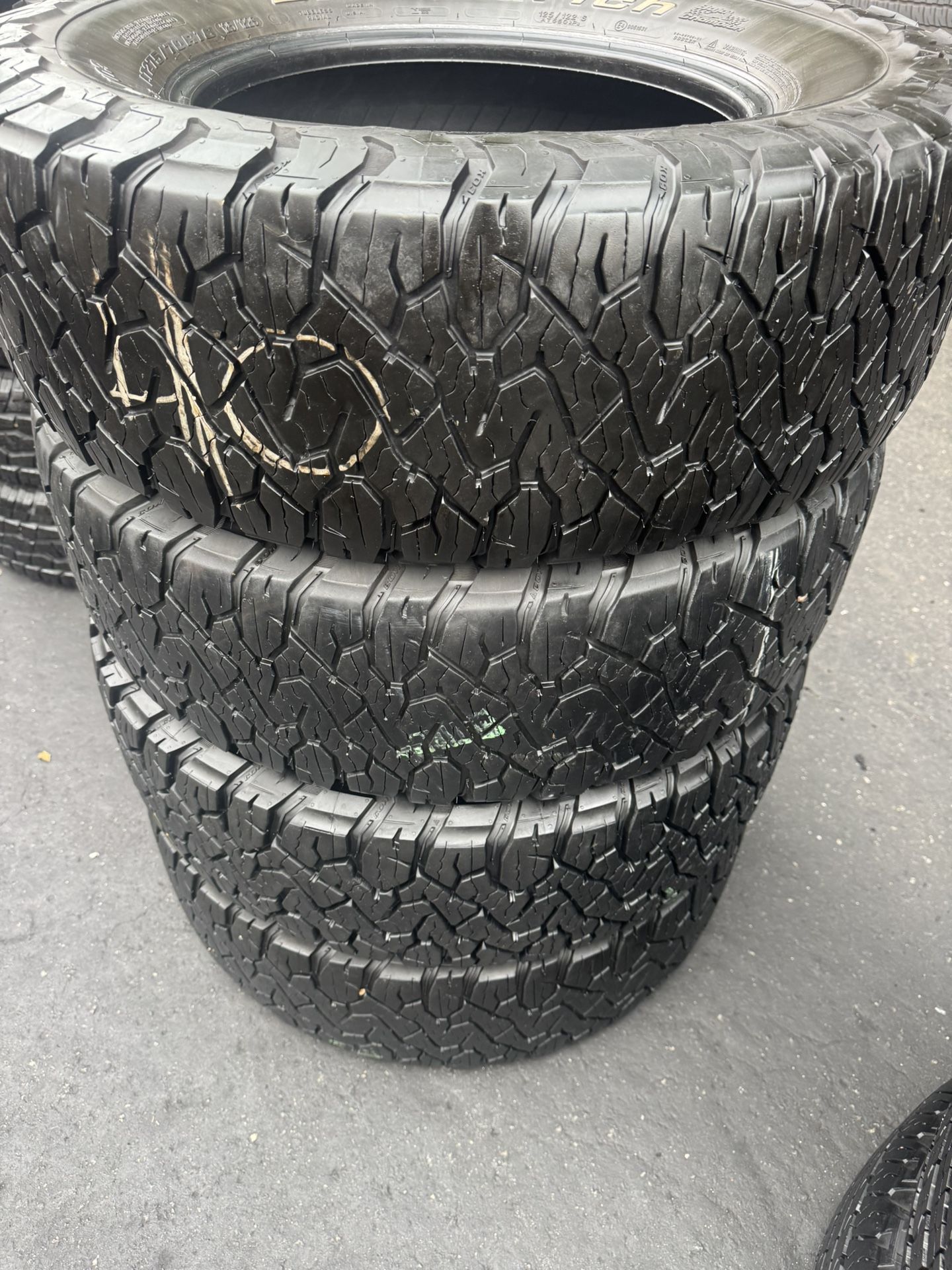I Have 4 Tires 275-70-18 Bf Goodrich Ko3 Good Condition $250 All Four Mounted And Balanced
