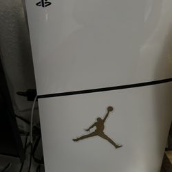 Selling Ps5  