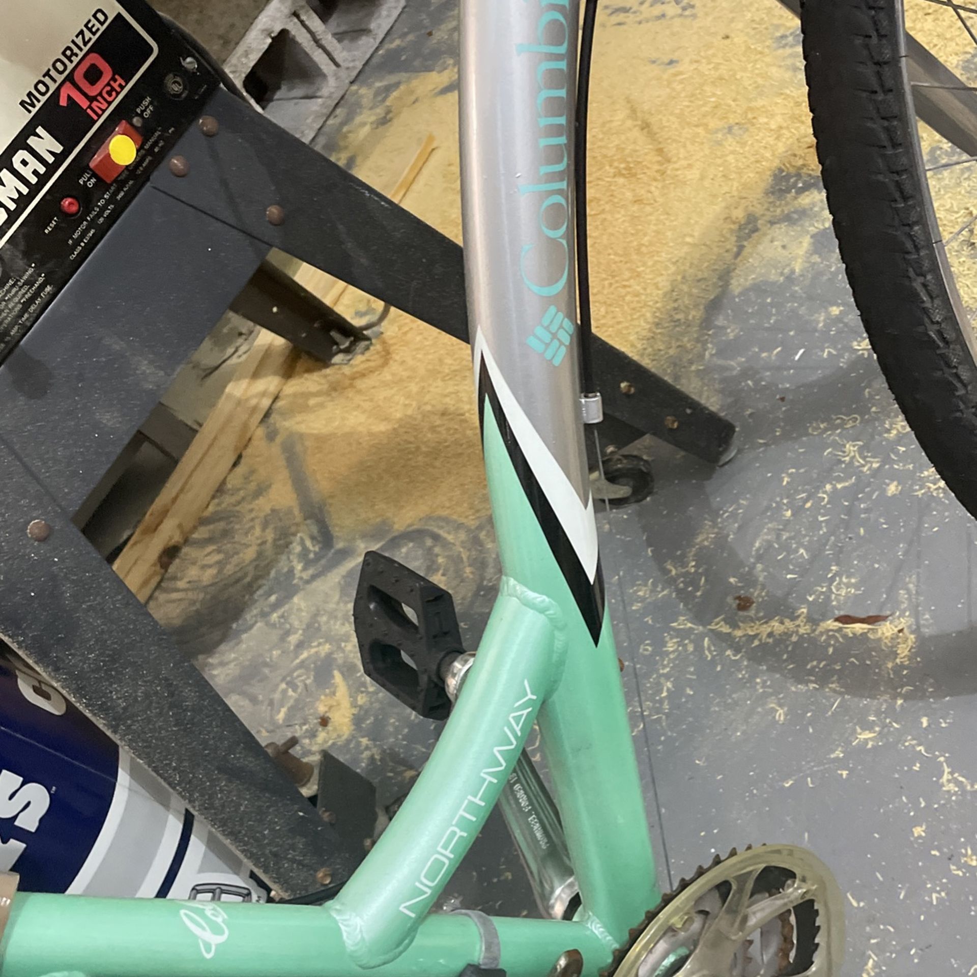 Columbia Bike Bicycle Northway 6061 Aluminum for Sale in Vlg