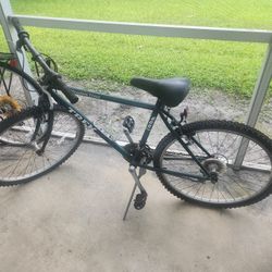 Trek Mountain Track 800 Bike.