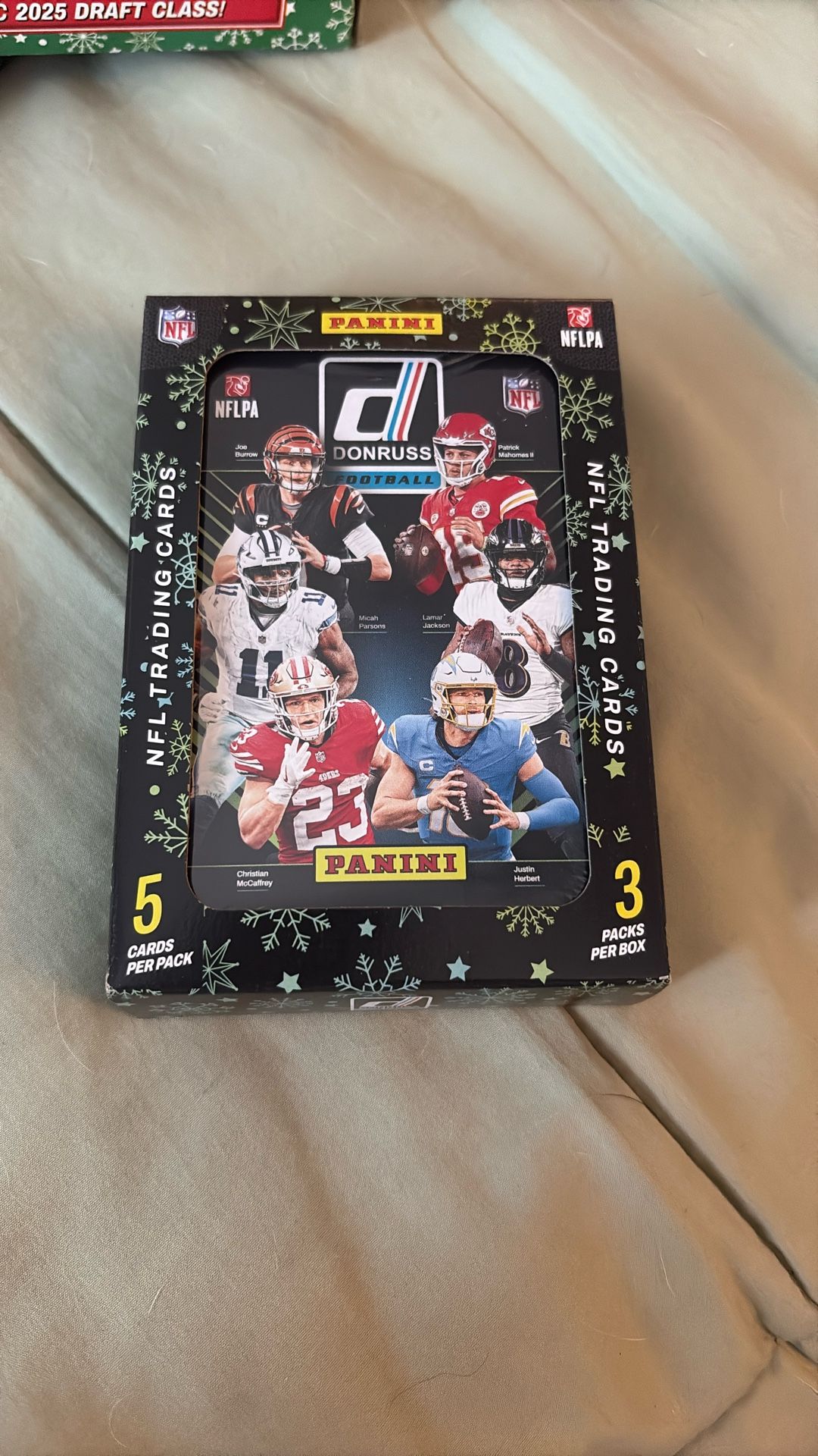 2024 Donruss Football Card Holiday Tin w/ 3 Packs