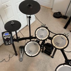 Roland V-Drums TD11 Like New 