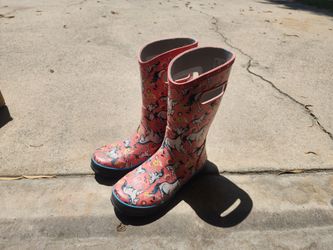 Kids rain boots size youth 6