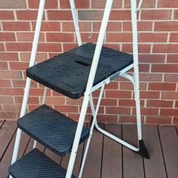 Folding Step Ladder 