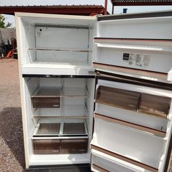 Whirlpool Refrigerator 