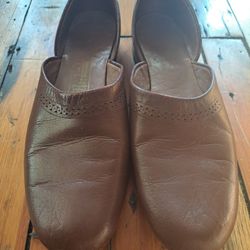 Vintage Hardwick Men's Brown Leather Slide On Loafer With Detail Sz 10